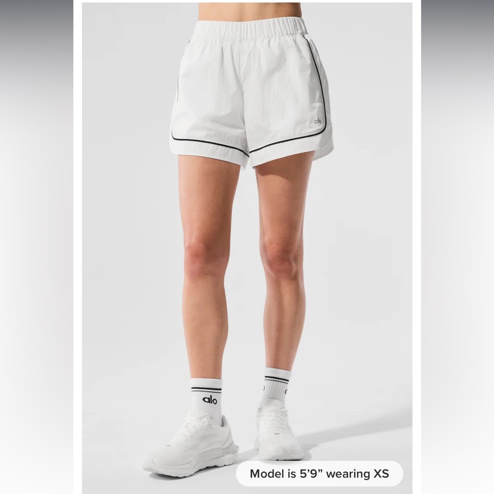 ALO Yoga White Athletic Shorts with Elastic Waistband